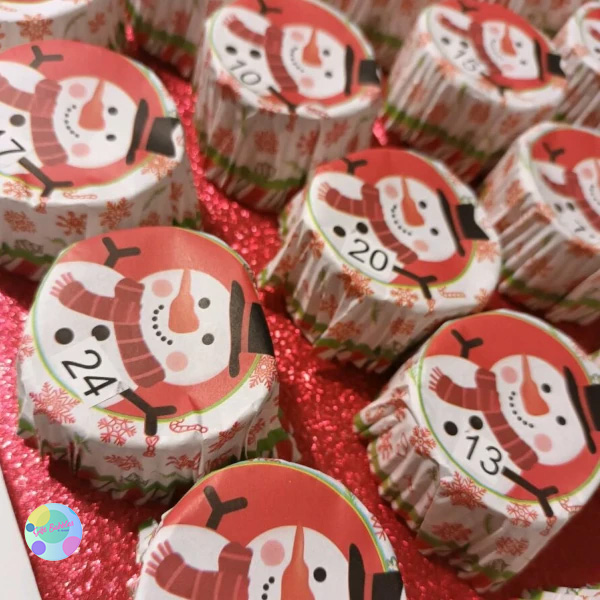 red-snowman-7